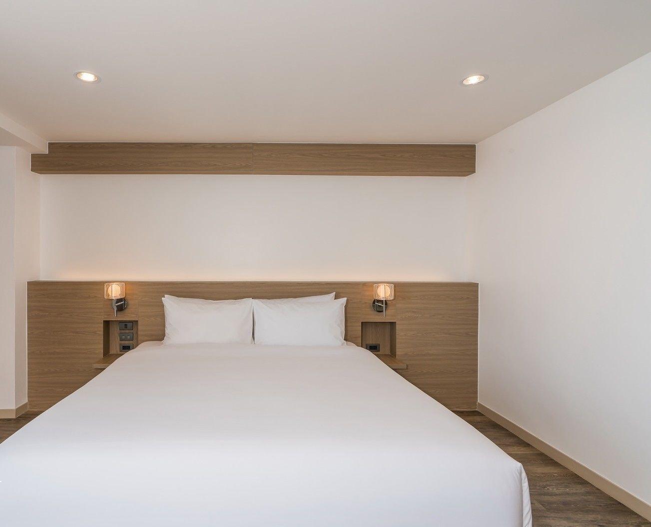 Rattanachol Hotel Csonburi Kültér fotó